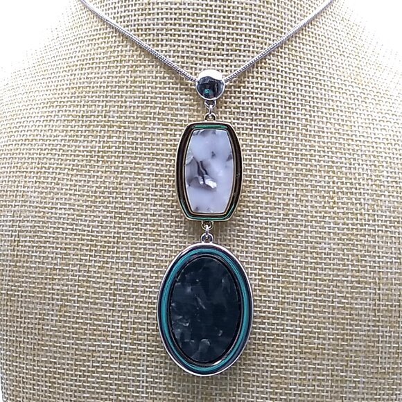 Double Pendant Silver-tone Adjustable Slide Snake Chain Necklace  **READ** - Picture 2 of 16